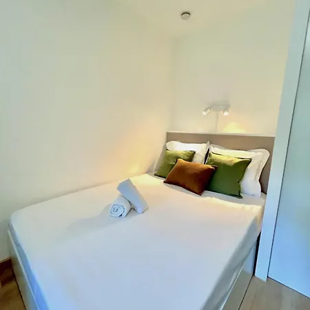 112 - Le Five, Studio, Clim, Terrasse, Parking شقة *